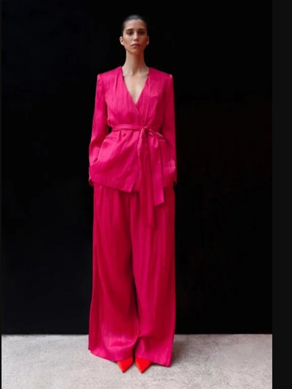 Zara Women Fuchsia Shiny Satin Wrinkle Effect Belted Shoulder Pad Blazer NWT